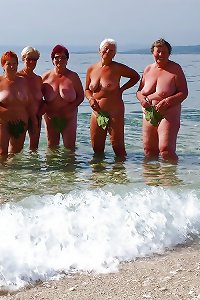 bbw matures and grannies at the beach 182