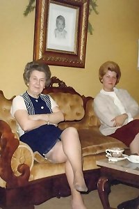senior girl      (OLD -MATURE bbw )