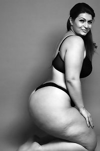 curvaceous hefty lady Romanian-Ioana