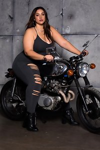 bbw dressed 300