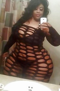 meaty and plumper ebony girls Selfies